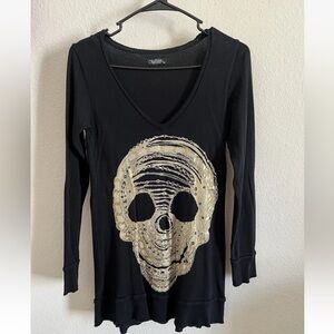 Lauren Moshi Chain Skull Graphic Long Sleeve Black Cotton Modal V-Neck Top